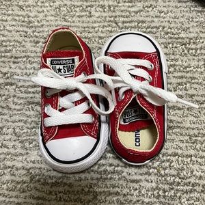 Brand new toddler converse. Size 3